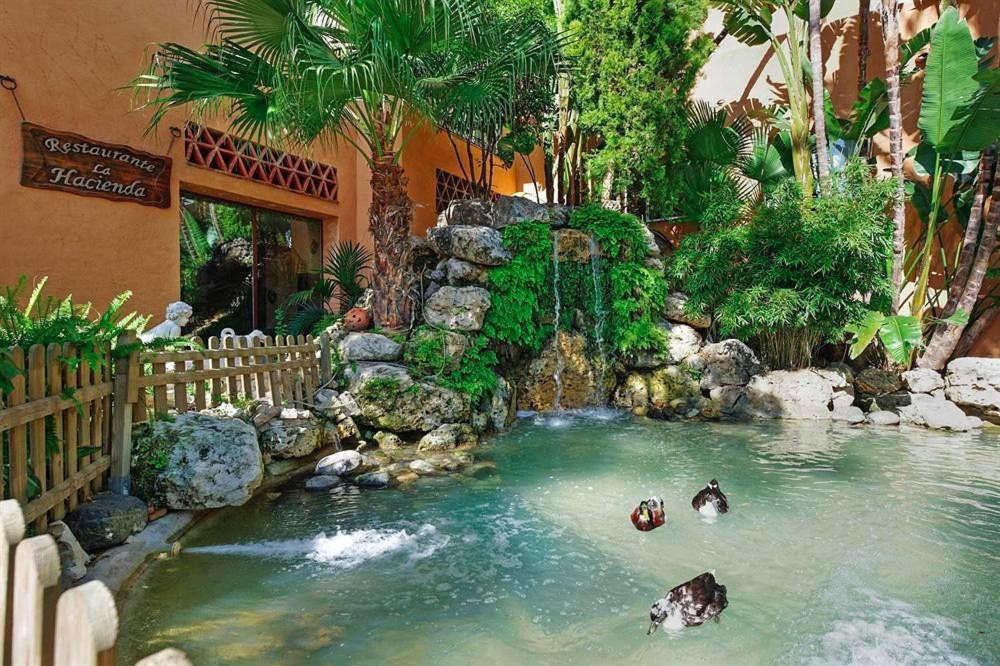 Skysea Holidays Riviera Del Sol مالقة المظهر الخارجي الصورة