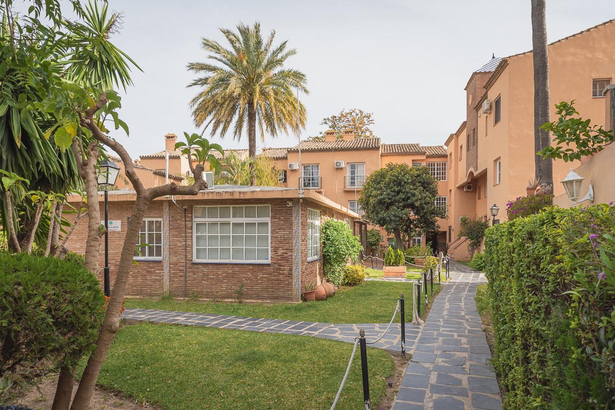 Skysea Holidays Riviera Del Sol مالقة المظهر الخارجي الصورة