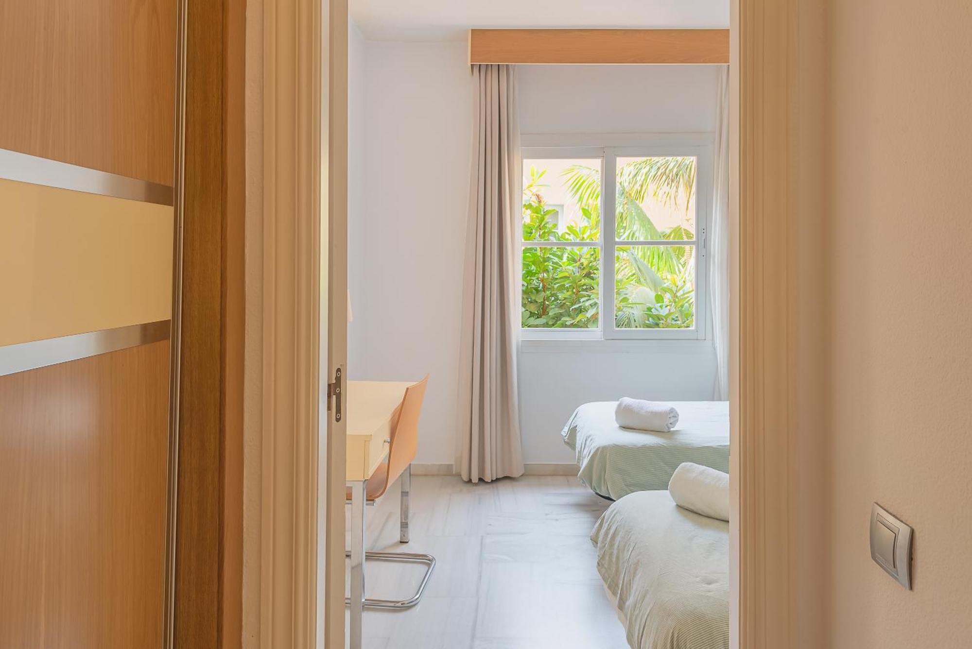 Skysea Holidays Riviera Del Sol مالقة المظهر الخارجي الصورة