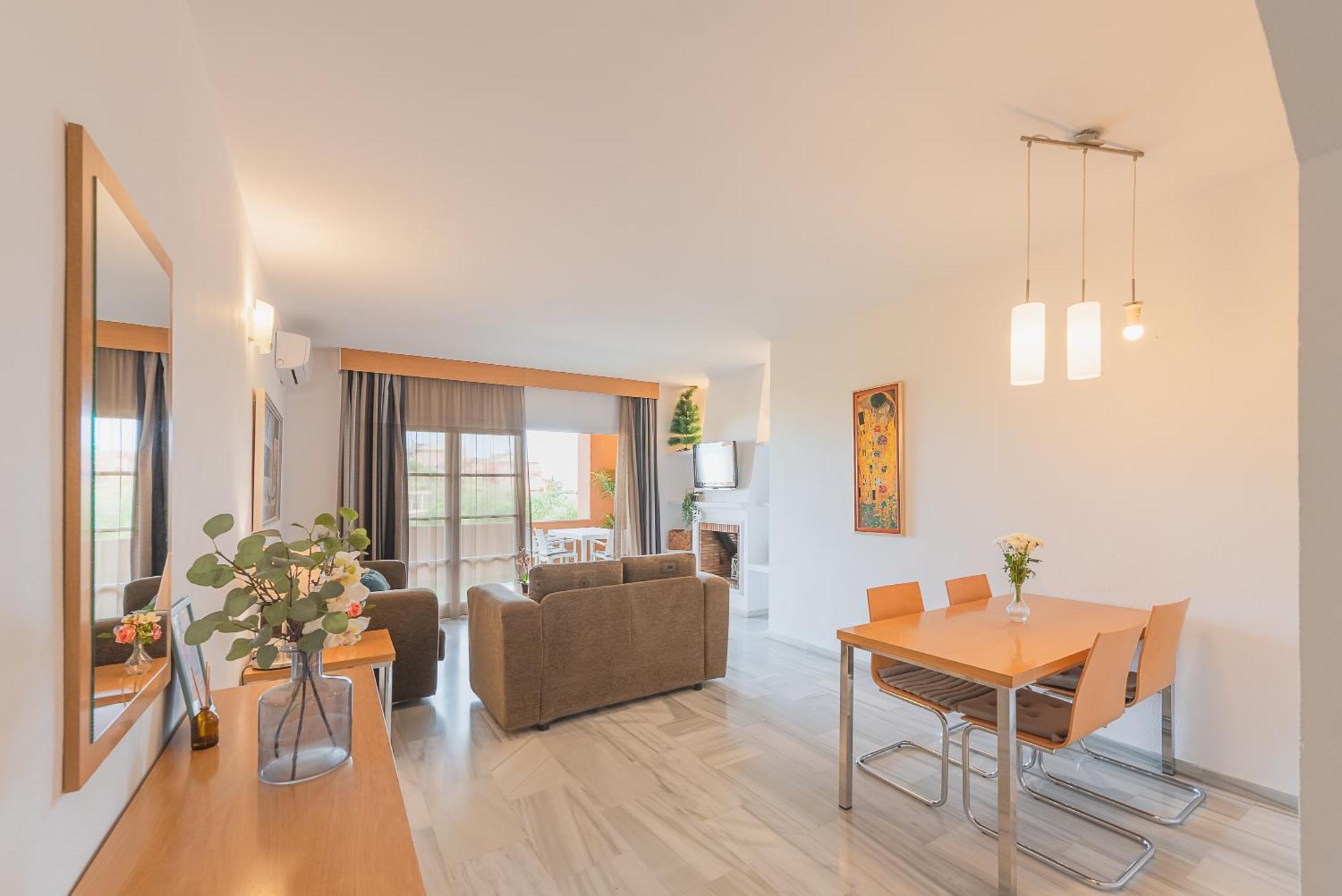 Skysea Holidays Riviera Del Sol مالقة المظهر الخارجي الصورة